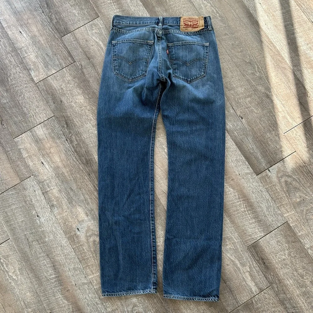 Levi's 501 Original Jeans Men's 32x32 Medium Wash Button Fly Straight Leg